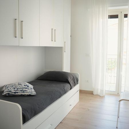 Roma Apartment Сперлонга Екстер'єр фото